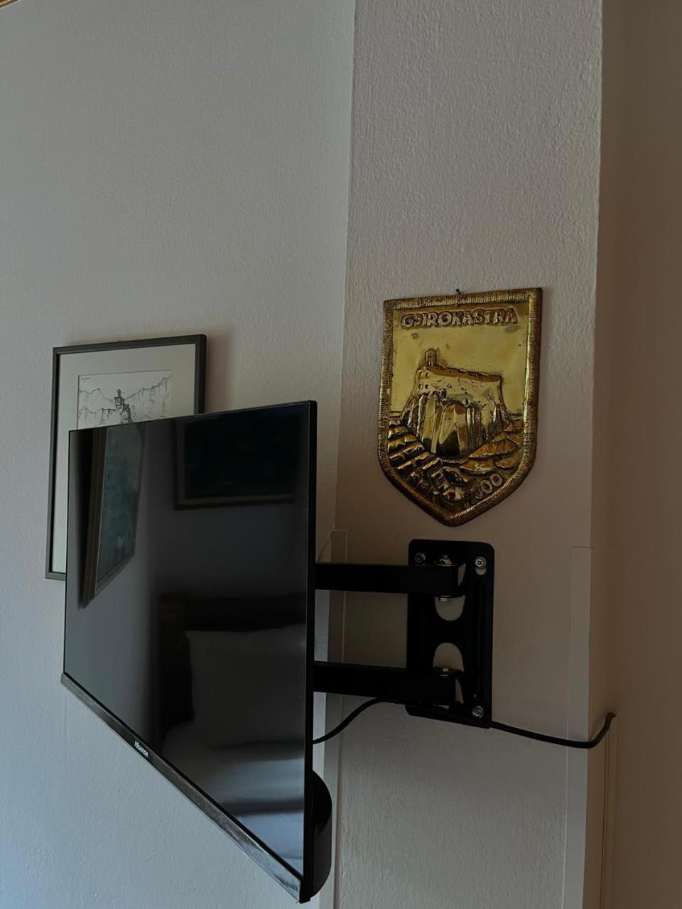 Andria'S Apartment Gjirokastër Eksteriør bilde