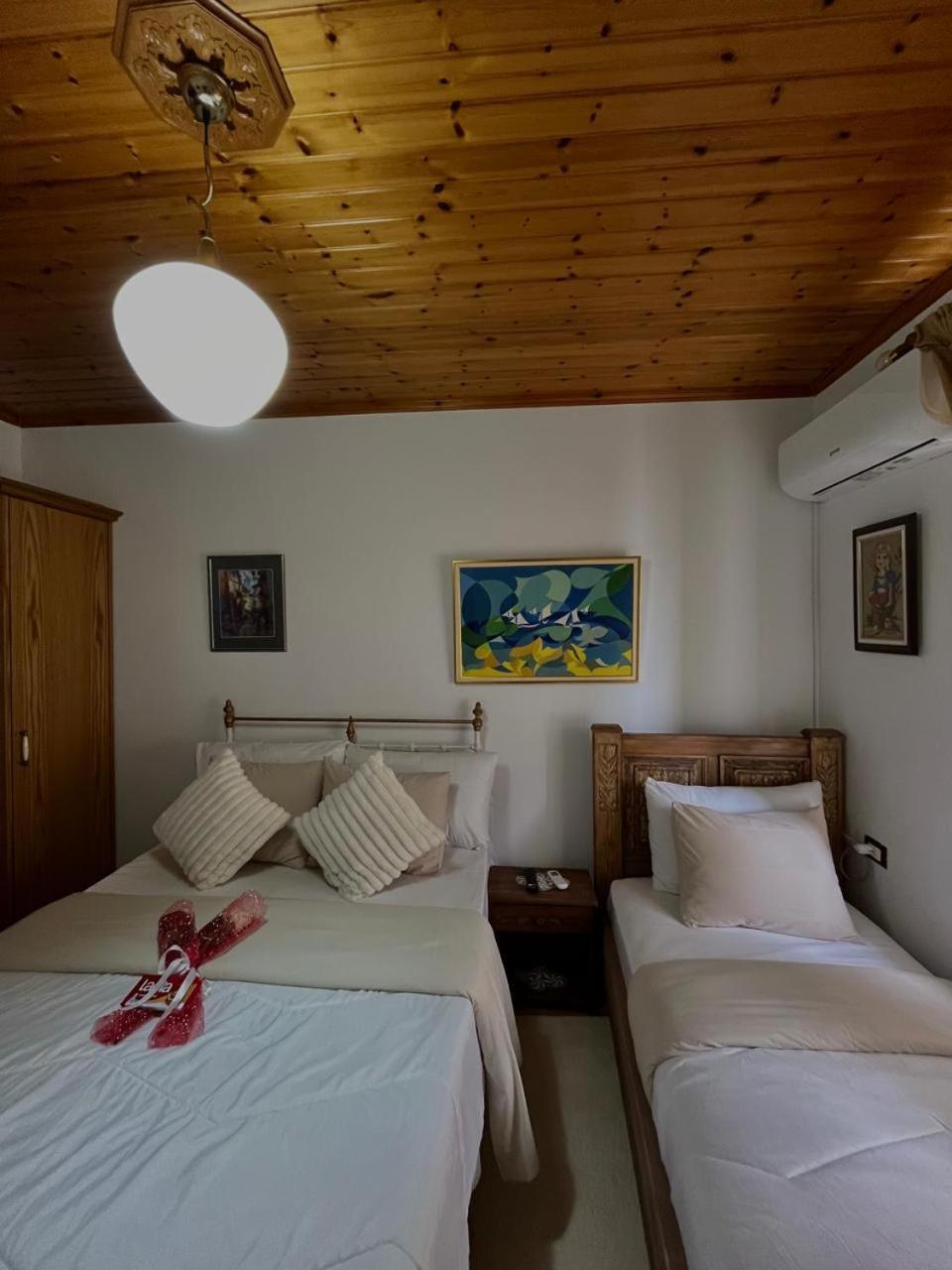 Andria'S Apartment Gjirokastër Eksteriør bilde